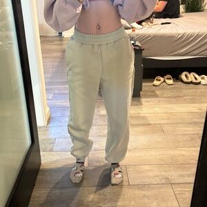 Pastel Green Comfrt Sweatpants 💚